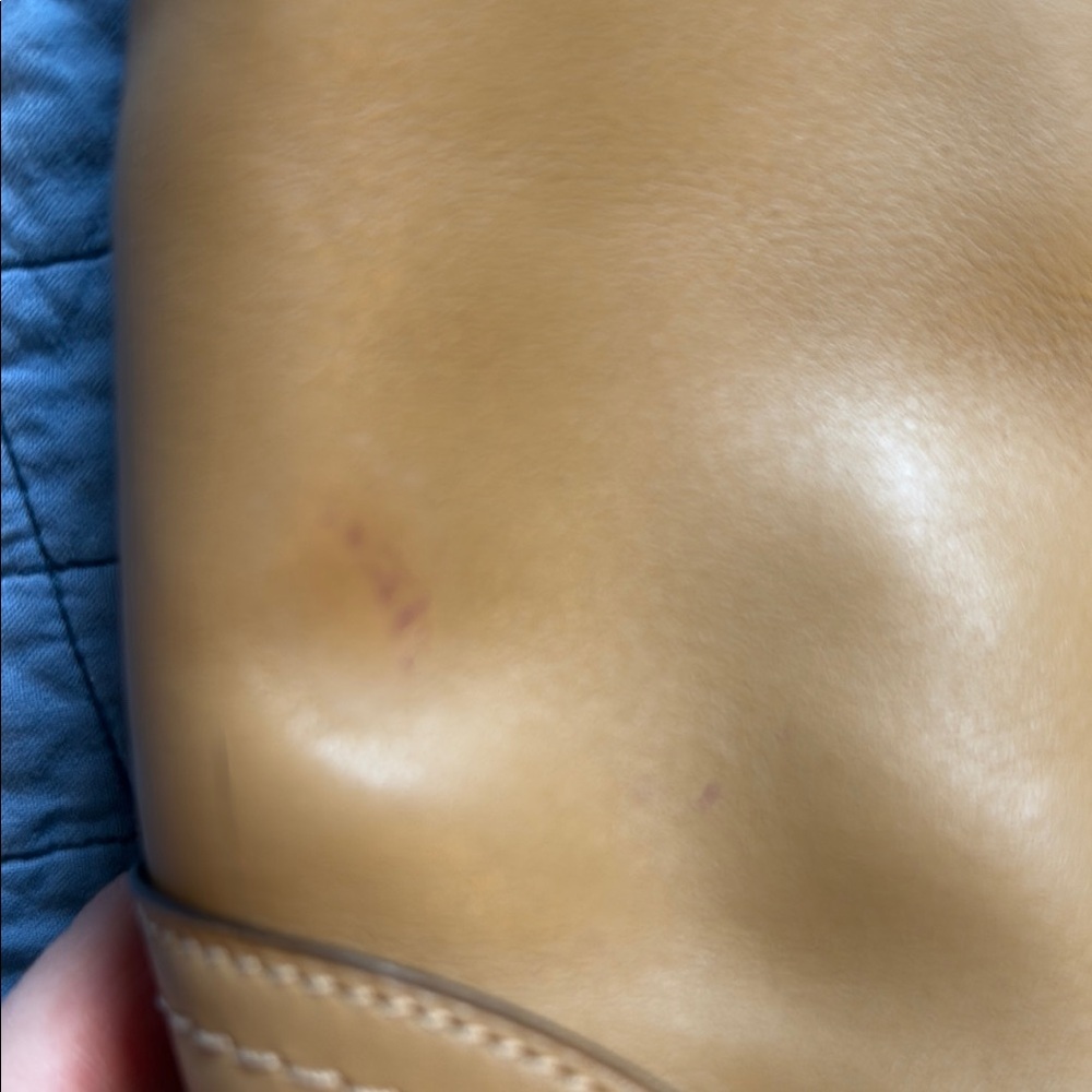 Coach Tan Leather Tote Bag with Reinforced Handles - Picture 8 of 9